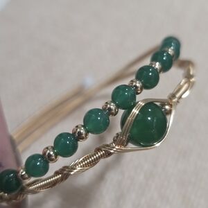 Elegant Jade and Gold Bracelet